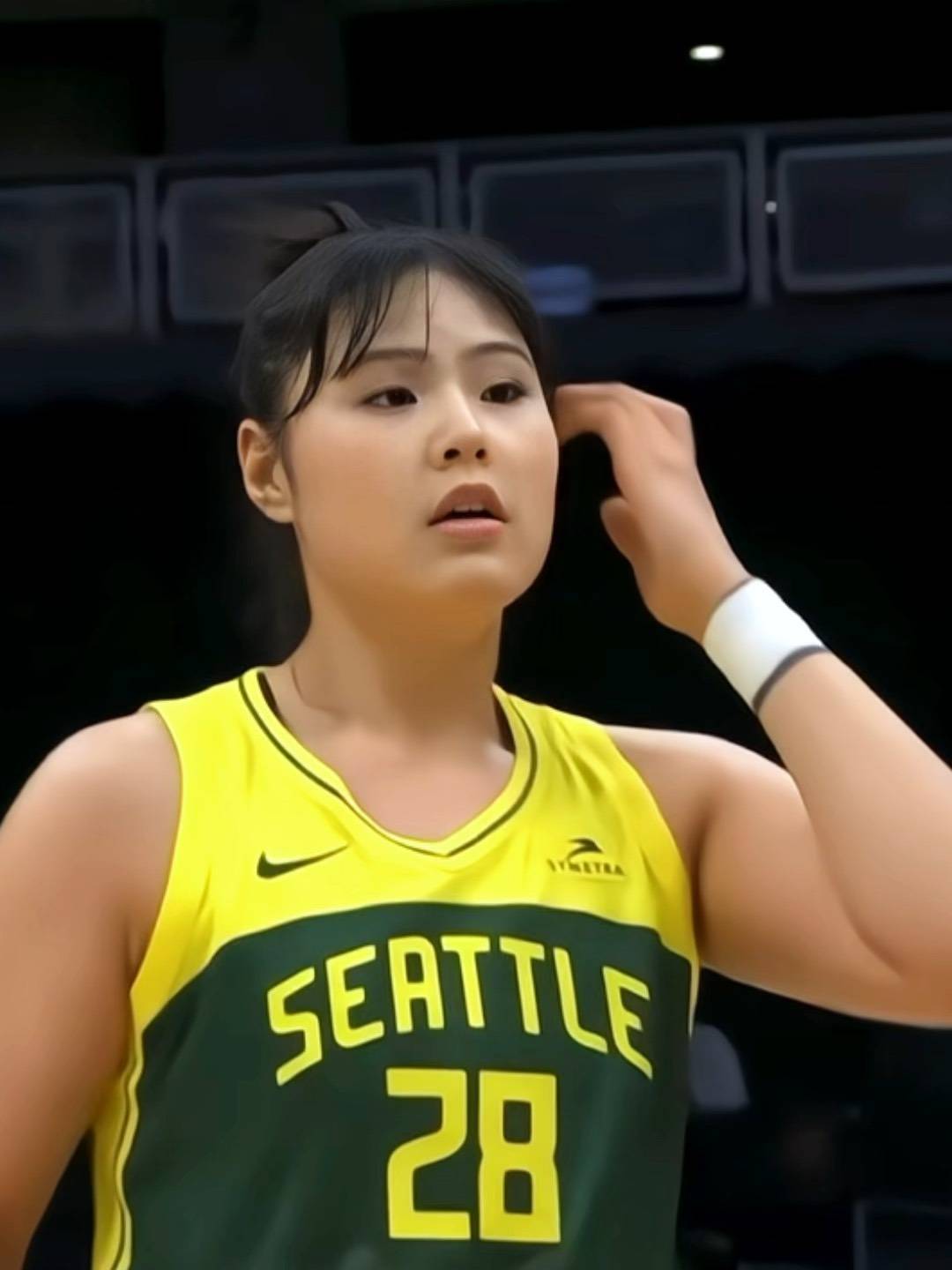 关于WNBA飞翼队86-83送太阳队五连败，李月汝11分9篮板3助攻1抢断的信息